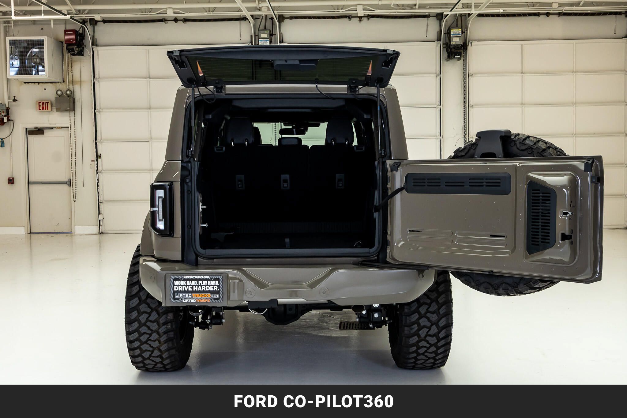 Used 2026 Ford Bronco Outer Banks AWD/4WD image 8
