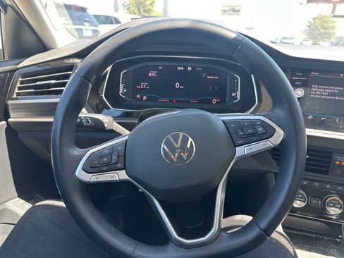 Used 2024 Volkswagen Jetta SEL FWD image 9