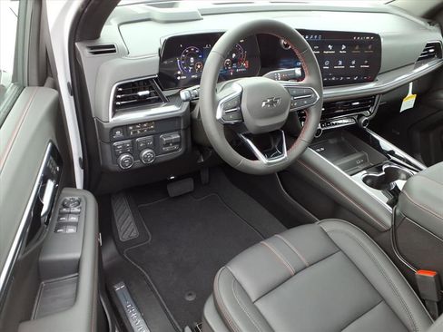 New 2026 Chevrolet Suburban RST image 10