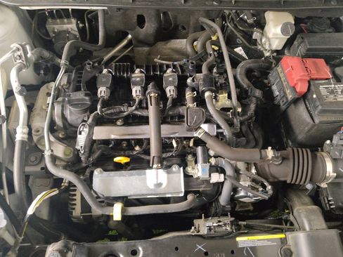 Used 2024 Nissan Kicks SR FWD image 30