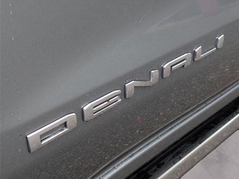 Used 2024 GMC Sierra 1500 Denali Ultimate image 11