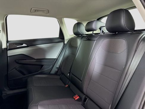 Used 2022 Volkswagen Taos SE FWD image 23