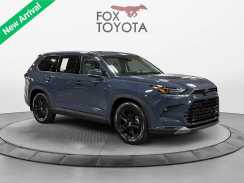 Used 2026 Toyota Grand Highlander AWD image 8