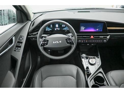 New 2025 Kia Niro EX w/ EX Cold Weather Package image 14
