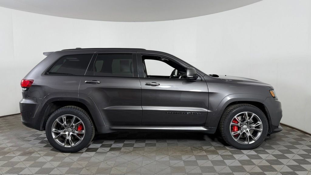 Used 2020 Jeep Grand Cherokee SRT AWD/4WD image 9