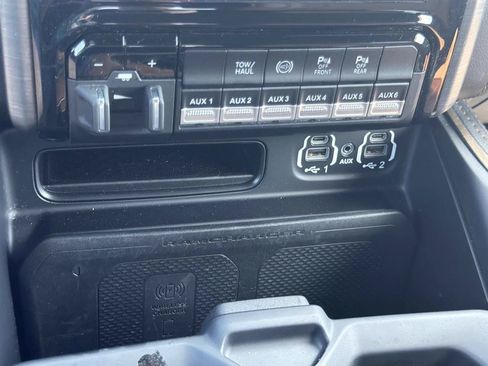 Used 2022 RAM 3500 Limited AWD/4WD image 22