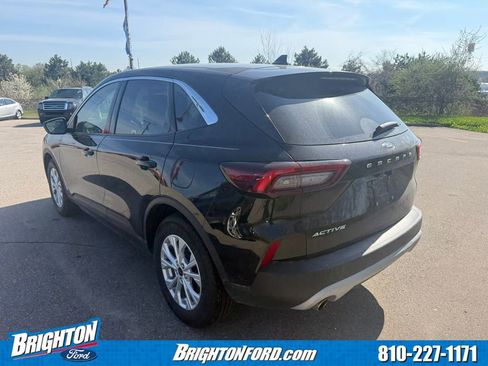 Certified 2023 Ford Escape Active w/ Cold Weather Package FWD image 7