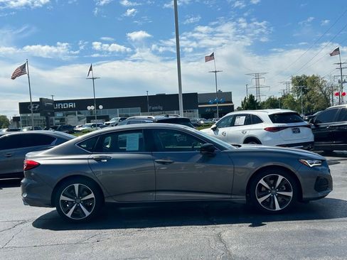 Used 2025 Acura TLX w/ Technology Package image 4