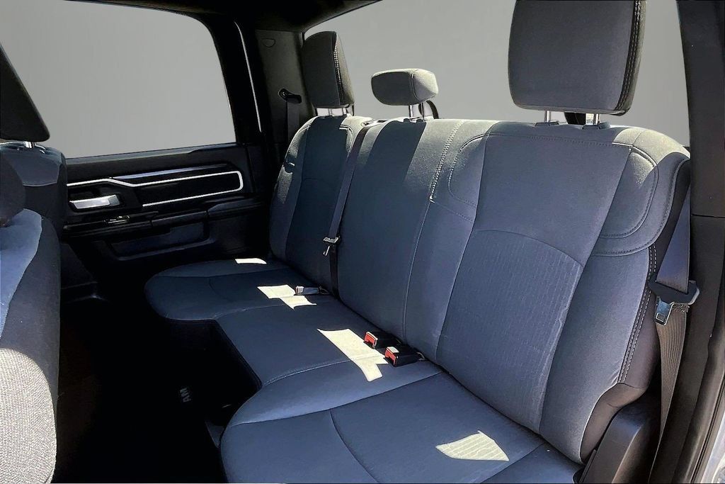Used 2024 RAM 2500 Big Horn AWD/4WD image 23