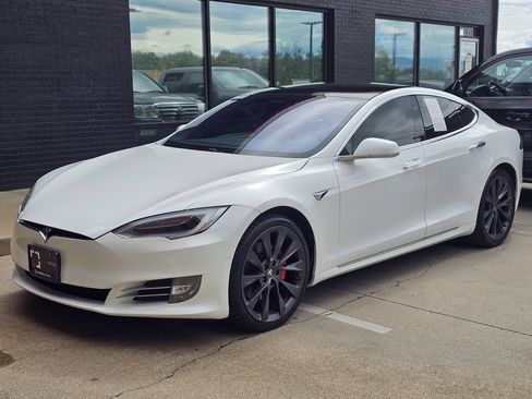 Used 2021 Tesla Model S Performance AWD/4WD image 7