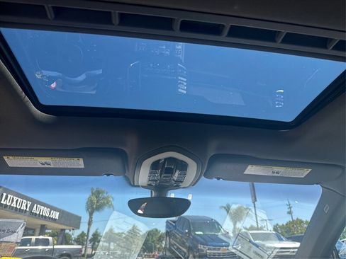 Used 2016 Porsche Cayenne image 57