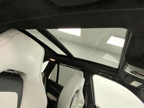 Used 2017 BMW X5 M image 24