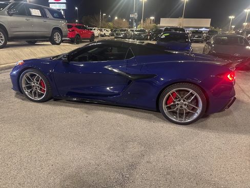 Used 2025 Chevrolet Corvette Z06 image 11