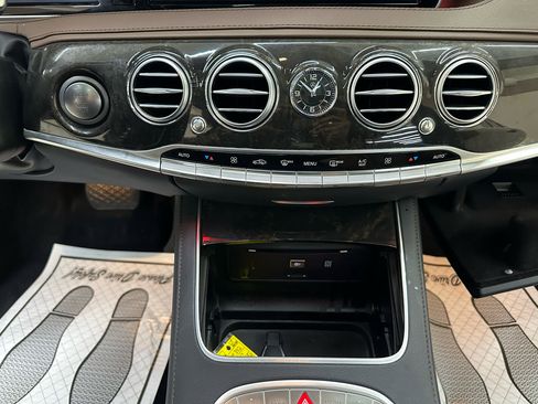 Used 2017 Mercedes-Benz S 550 Sedan image 29