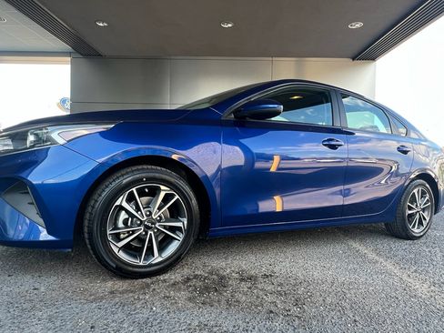 Used 2023 Kia Forte LXS image 4