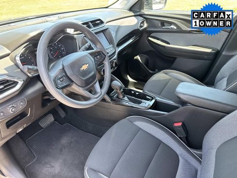 Used 2023 Chevrolet TrailBlazer LT FWD image 23