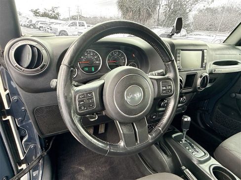 Used 2017 Jeep Wrangler Unlimited Sport w/ Connectivity Group image 12