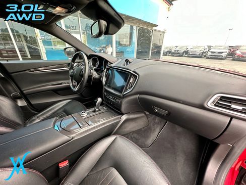 Used 2017 Maserati Ghibli S Q4 AWD/4WD image 21