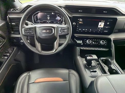 Used 2023 GMC Sierra 1500 AT4 w/ Technology Package AWD/4WD image 27