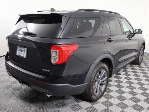 Used 2023 Ford Explorer XLT w/ Equipment Group 202A AWD/4WD image 8