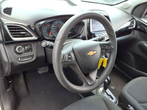 Used 2022 Chevrolet Spark LT w/ Spark Special Edition FWD image 8