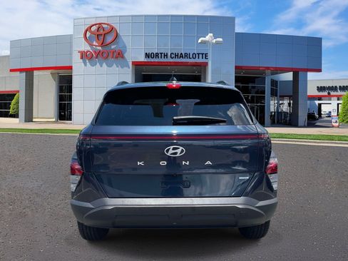 Used 2024 Hyundai Kona SEL AWD/4WD image 5