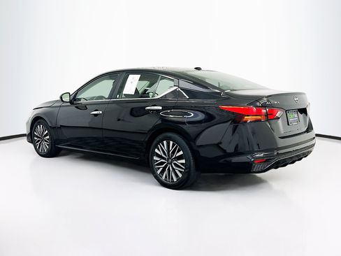 Used 2025 Nissan Altima 2.5 SV FWD image 5