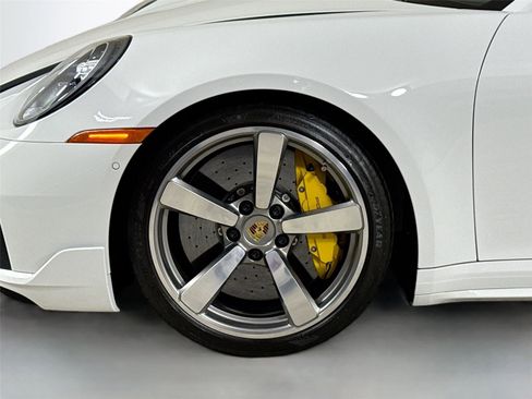 Used 2022 Porsche 911 Turbo S w/ 911 Turbo Sportdesign Package image 39