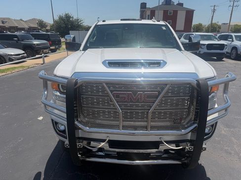 Used 2018 GMC Sierra 3500 Denali w/ Duramax Plus Package AWD/4WD image 6