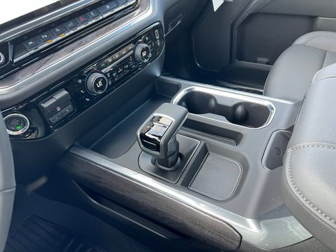 New 2025 Chevrolet Silverado 1500 LTZ w/ LTZ Premium Package image 13