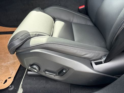 New 2026 Volvo XC60 B5 Ultra AWD/4WD image 8