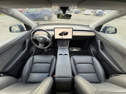 Used 2022 Tesla Model Y Performance AWD/4WD image 13