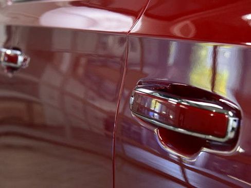 New 2025 Chevrolet Suburban Premier AWD/4WD image 18