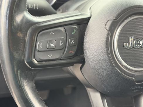 Used 2020 Jeep Wrangler Sport AWD/4WD image 22