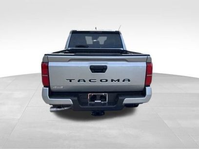 New 2025 Toyota Tacoma SR5