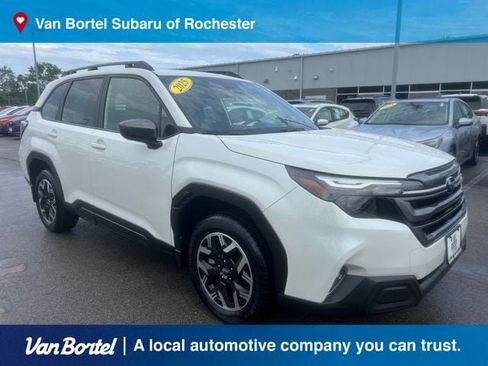 Certified 2025 Subaru Forester Premium AWD/4WD image 8