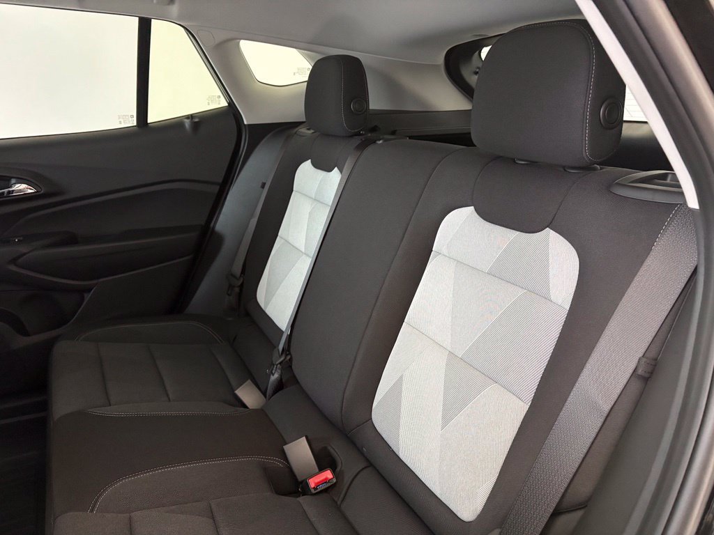New 2026 Chevrolet Trax LS w/ LS Convenience Package FWD image 29