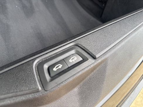 Used 2020 BMW X7 xDrive40i w/ Cold Weather Package image 19