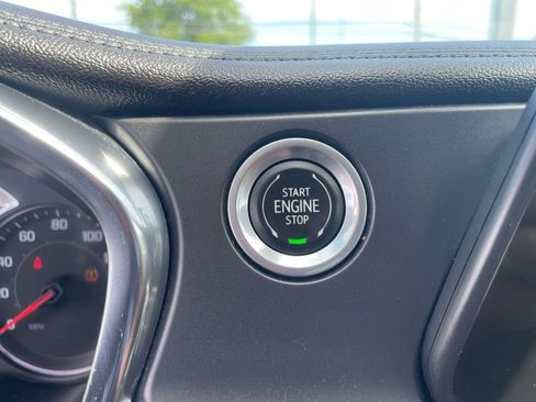 Used 2022 Chevrolet Blazer LT FWD image 17