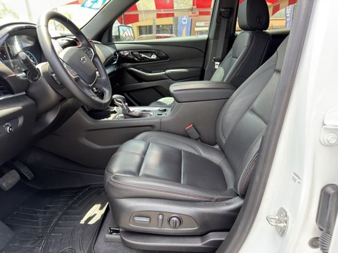 Used 2023 Chevrolet Traverse RS AWD/4WD image 26