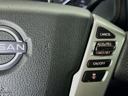 Used 2023 Nissan Titan SV w/ SV Convenience Package image 14