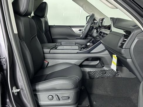 Used 2026 INFINITI QX80 Pure w/ Cargo Package image 31