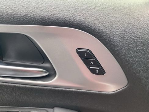 New 2026 Chrysler Pacifica Limited w/ S Appearance Package image 14