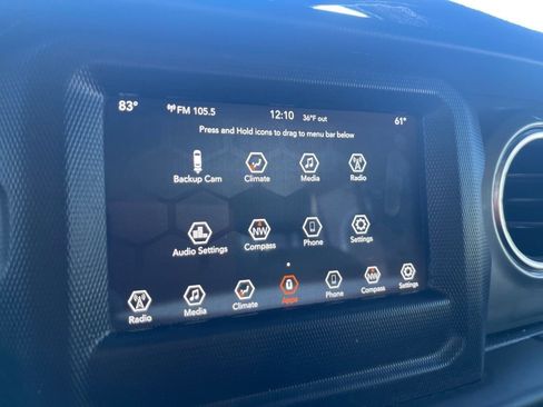 Used 2020 Jeep Wrangler Unlimited Sahara image 13