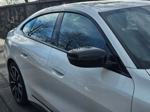 Used 2023 BMW i4 eDrive40 w/ M Sport Package image 19