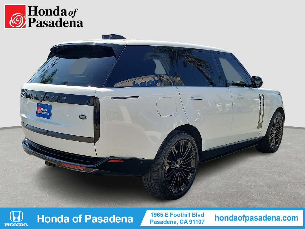 Used 2023 Land Rover Range Rover SE AWD/4WD image 5