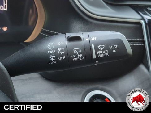 Used 2024 Jeep Grand Cherokee Limited image 32