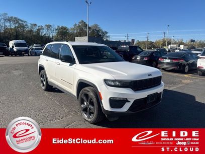 Used 2023 Jeep Grand Cherokee Limited w/ Black Appearance Package