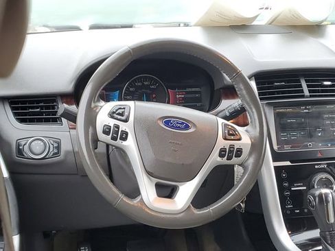 Used 2011 Ford Edge Limited image 10
