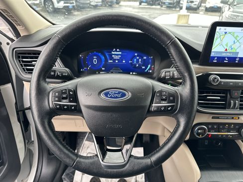 Used 2020 Ford Escape Titanium w/ Titanium Premium Package 2.0 image 20
